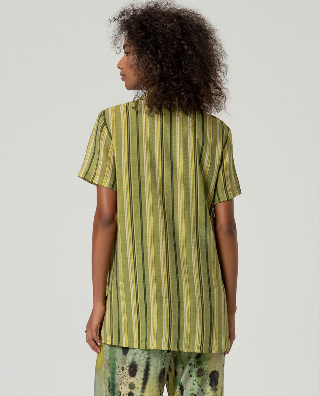 Camicia lunga a maniche corte